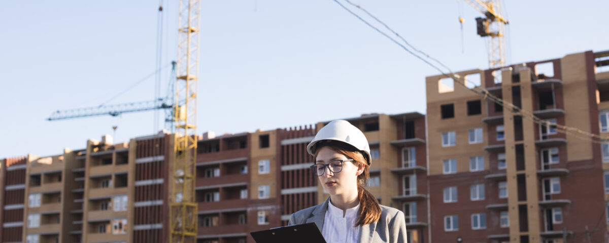 Egyszerre két tető – amikor a daruzás egy időben zajlott két szomszédos háznál