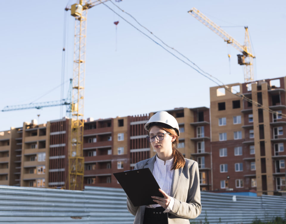 Egyszerre két tető – amikor a daruzás egy időben zajlott két szomszédos háznál
